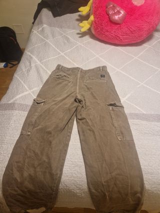 Pantalón cargo Pull&Bear marrón