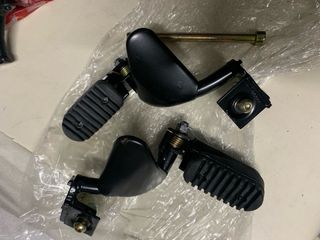 Reposapiés Derbi Variant