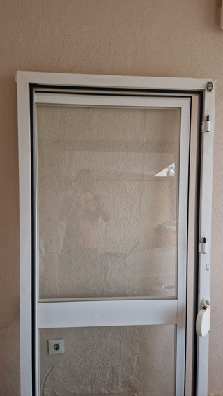Puerta aluminio con opción persiana