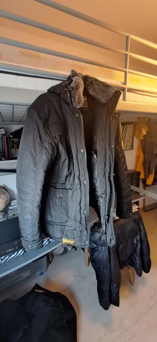 Chaqueta Barbour Bellstaff Negra y Gris