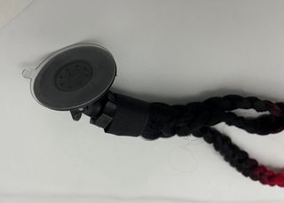 Trenza para casco moto roja y negra