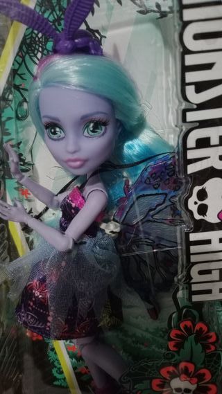 Monster High Twyla Muñeca