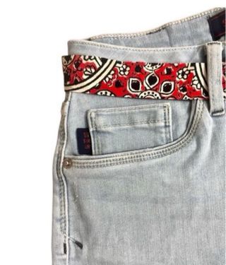 Talla XXS. Short vaquero con puntilla SUPERDRY