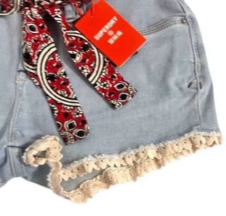 Talla XXS. Short vaquero con puntilla SUPERDRY