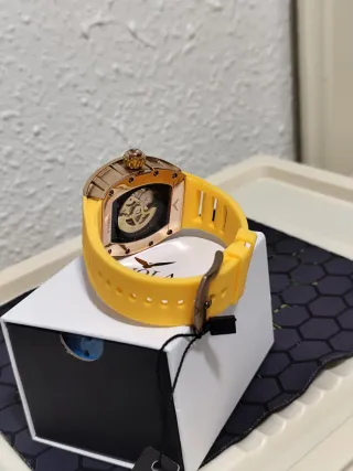 Reloj ONOLA Automático Dorado y Amarillo