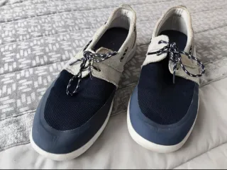 Zapatillas náuticas azul y gris