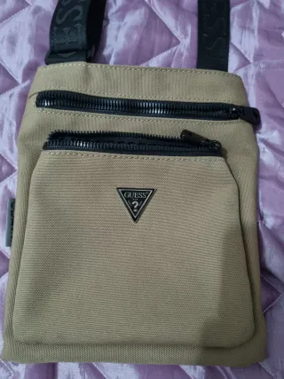 Bolso Guess Beige y Negro