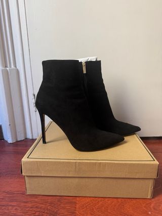 Botines tacón alto negros 45
