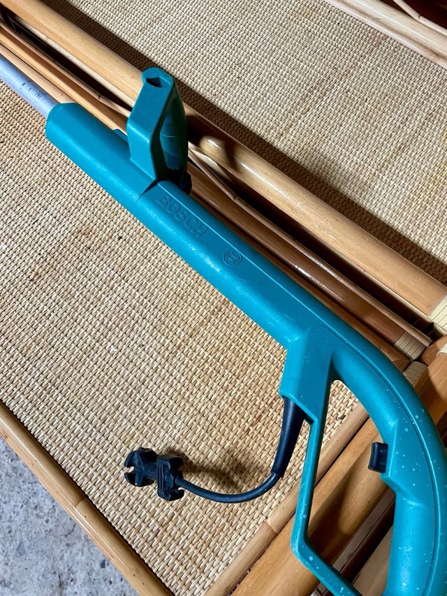 Desbrozadora Bosch 30 DF Automática