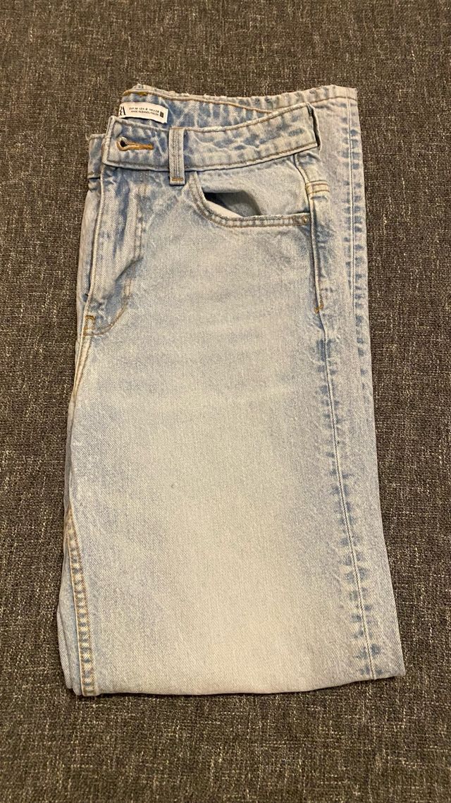 Pantalón vaquero mujer Zara azul