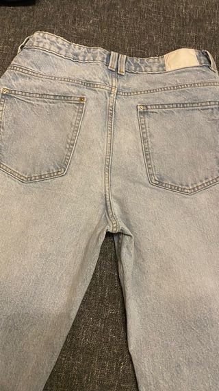 Pantalón vaquero mujer Zara azul