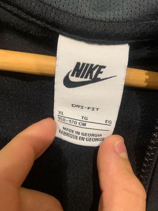 Sudadera Nike Tech Negra con Logo, Talla XL niño