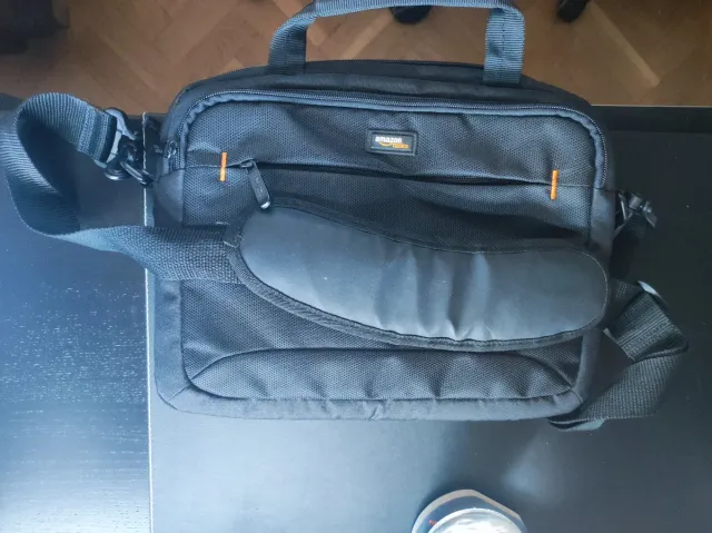 Maletín Tablet/Portátil Amazon Basics Negro