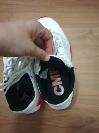 Zapatillas Jordan Blancas Talla 37.5