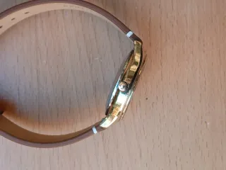 Omega De Ville Cuarzo Dorado