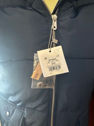 Abrigo plumífero niño azul talla S
el corte ininin