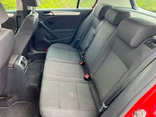Volkswagen Golf 1.6 TDI BlueMotion como nuevo full