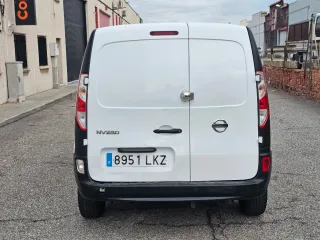 Nissan NV250 2021