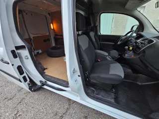 Nissan NV250 2021