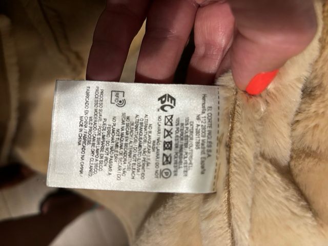 Abrigo efecto piel vuelta GREEN COAST