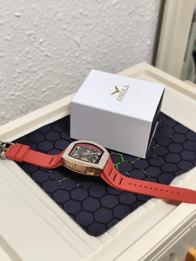 Reloj Automático Hombre Oro y Rojo