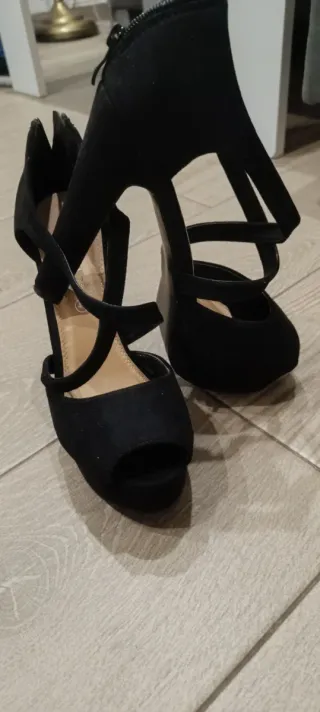 Zapatos de tacón Marypaz negros sin estrenar