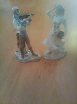 Pareja Figuras Porcelana Músicos