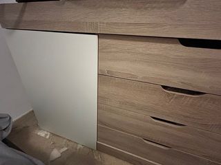 Cómoda madera y blanco