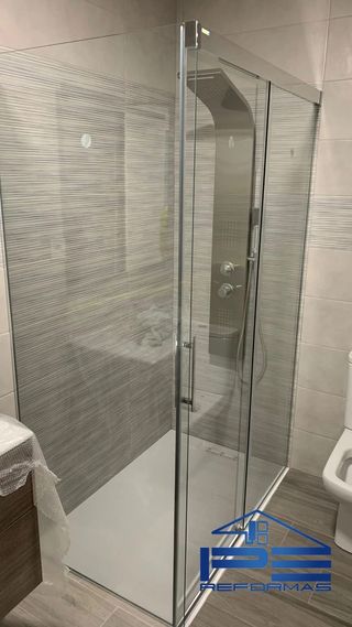 Mamparas de ducha para baños
