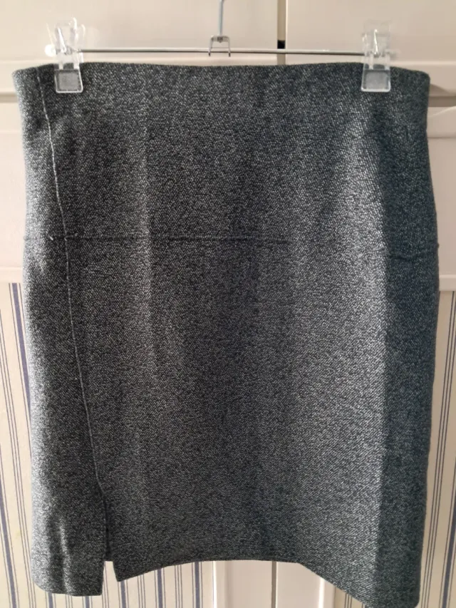 FALDA Zara lana Gris Lápiz Midi