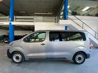 Peugeot Expert Combi BlueHDi 120cv SS Standard.