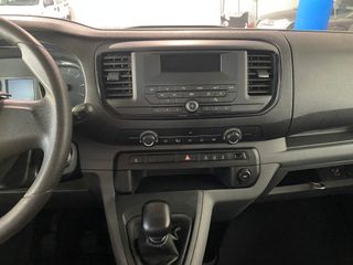 Peugeot Expert Combi BlueHDi 120cv SS Standard.