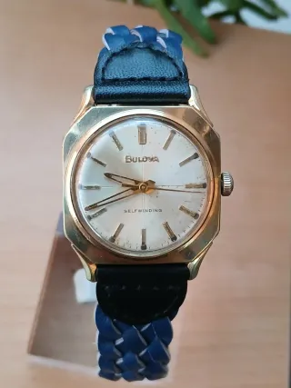Reloj Bulova Automático Dorado