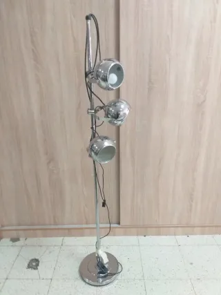 Lámpara de pie