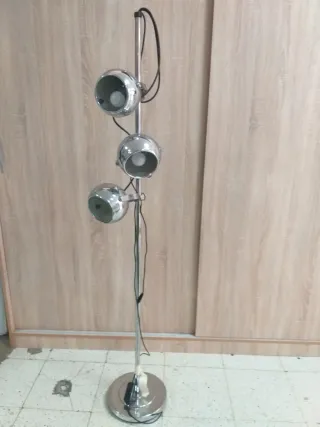 Lámpara de pie