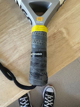 Pala de pádel Artengo 800d con funda