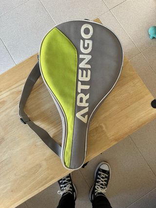 Pala de pádel Artengo 800d con funda