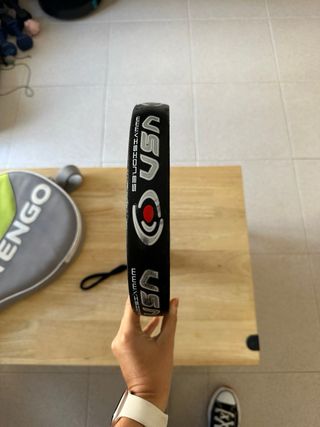 Pala de pádel Artengo 800d con funda