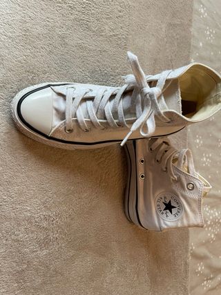 Converse altas blancas