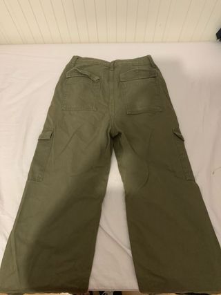 Pantalón cargo verde mujer