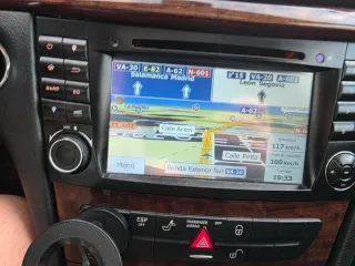 Radio Navegador Xtrons W211
