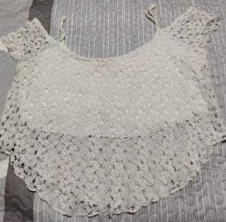 Blusa blanca manga corta encaje