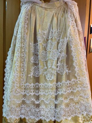 Manteletas Fallera Blancas y Lentejuelas Oro