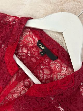 Vestido Maje de encaje burdeos