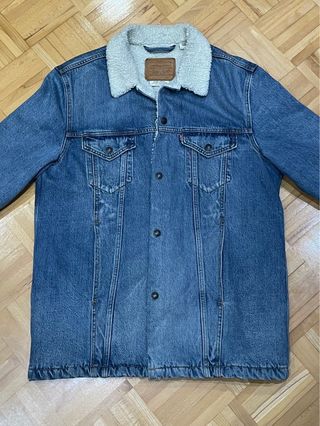 Chaqueta Levi's vaquera con forro sherpa Trucker