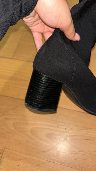 Botines negros tacón