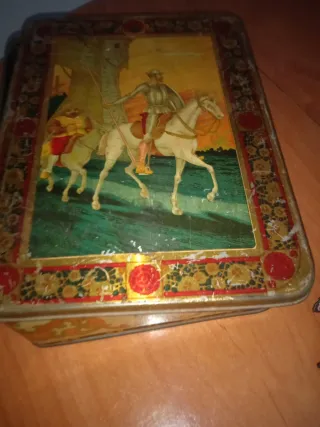 Caja de lata vintage