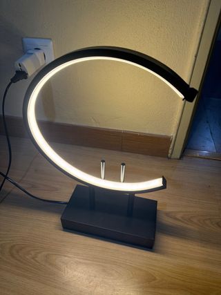 Luz de noche LED curva sin caja