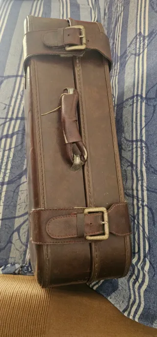 Maleta antigua cuero marrón años 70