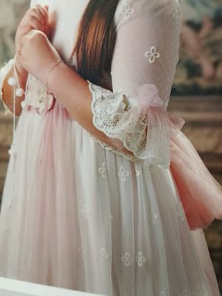 Traje de Comunión Blanco y Rosa negociable